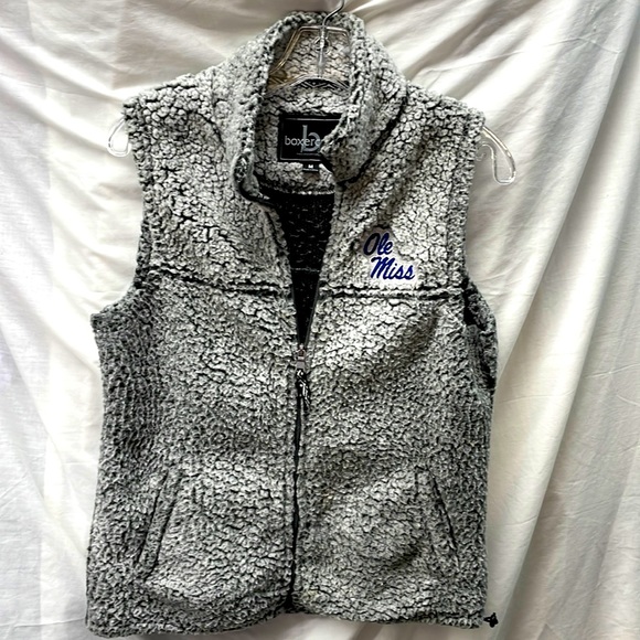 Boxercraft OLD MISS faux fur zip front vest ladies sz M - Picture 1 of 5